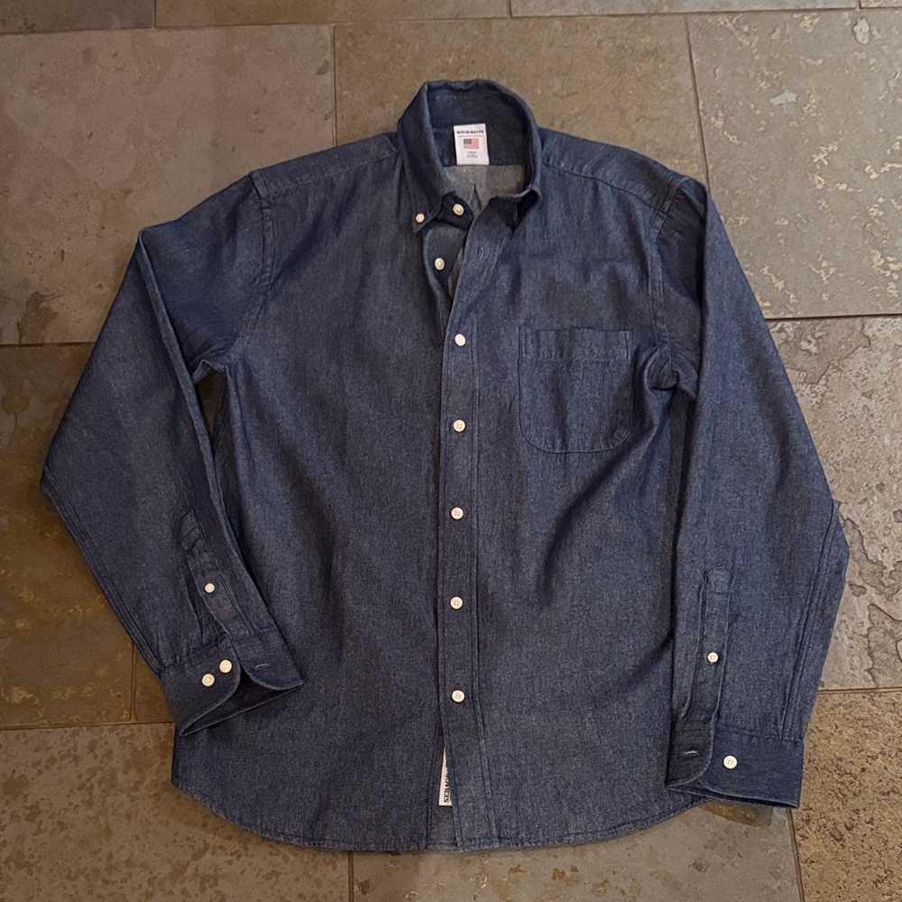 Sebago Portland, Maine Dark Blue denim Casual Button-Down Shirt size large